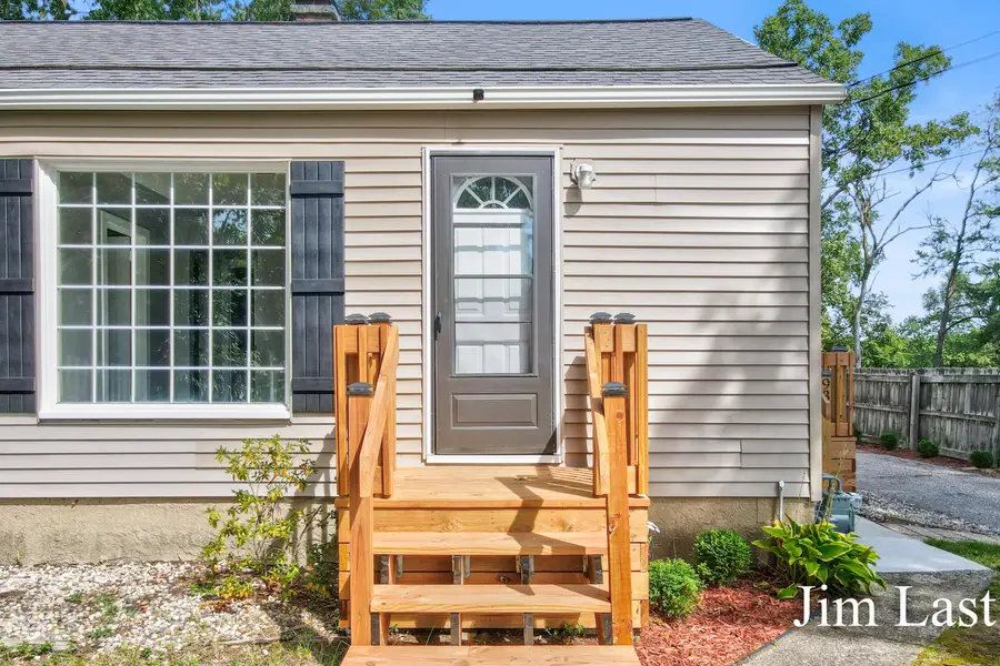 933 Barbara Street Nw, Grand Rapids, MI 49544 - #3