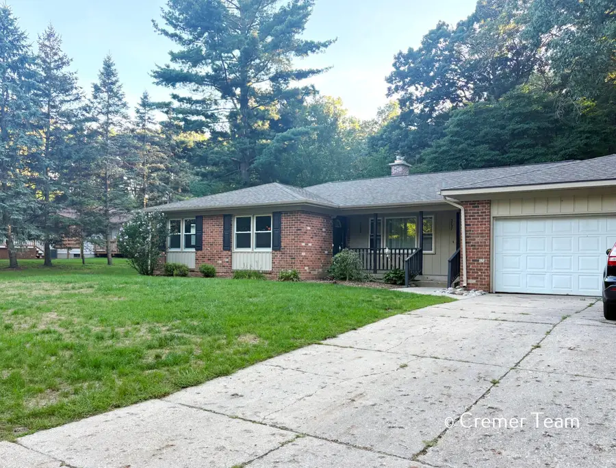 5727 Ridgebrook Avenue Se, Kentwood, MI 49508 - #2