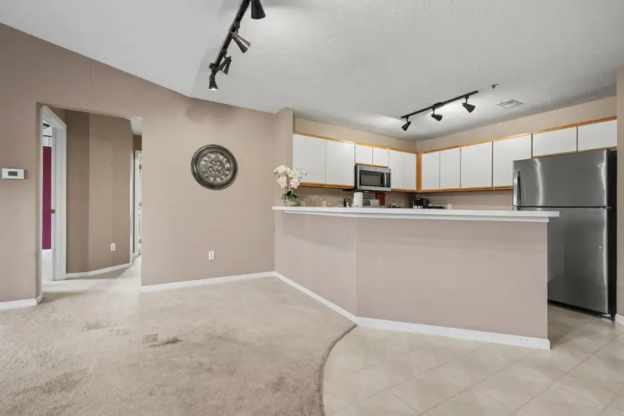 3027 Poplar Creek Drive Se #301, Kentwood, MI 49512 - #2