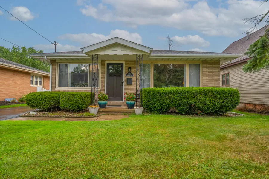 1307 Marion Avenue, Saint Joseph, MI 49085 - #2