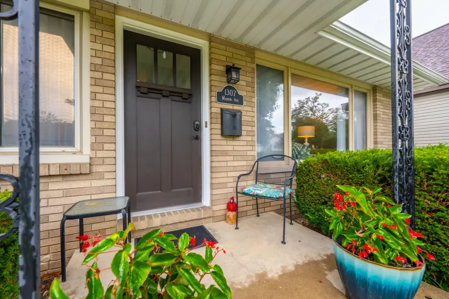 1307 Marion Avenue, Saint Joseph, MI 49085 - #3