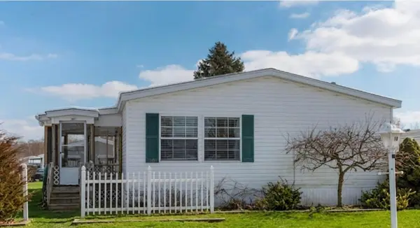 69205 Garver Lake Road #18, Edwardsburg, MI 49112