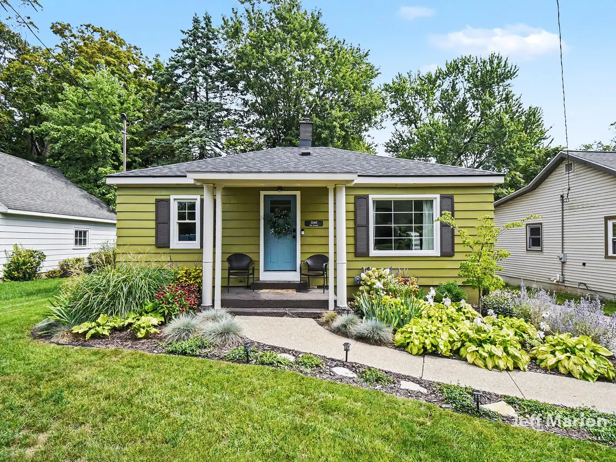 2540 Day Avenue Nw, Grand Rapids, MI 49544 - #1