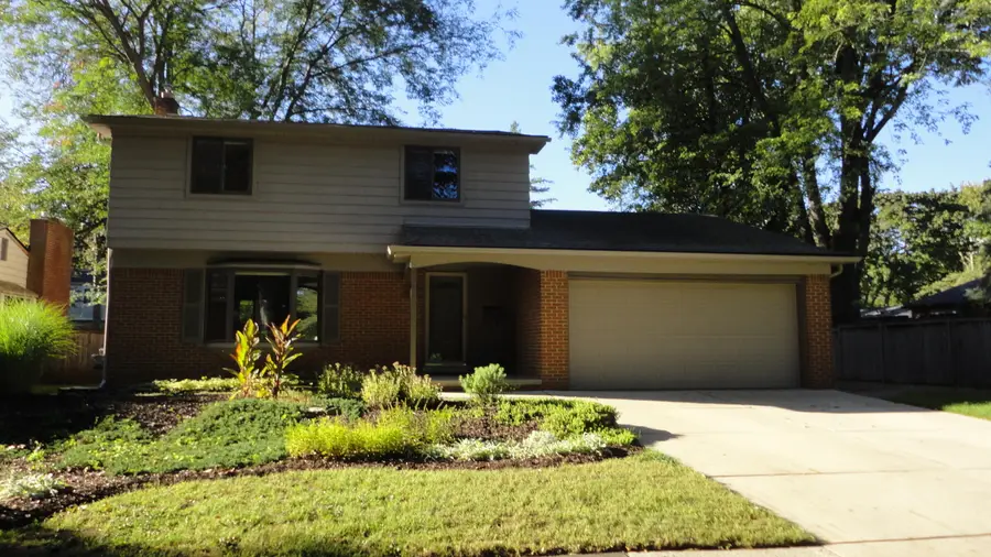 674 Canterbury Drive, Saline, MI 48176 - #2