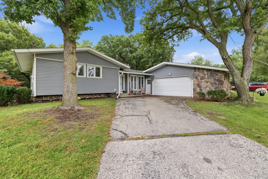 2443 Saratoga Drive Ne, Grand Rapids, MI 49525 - #2