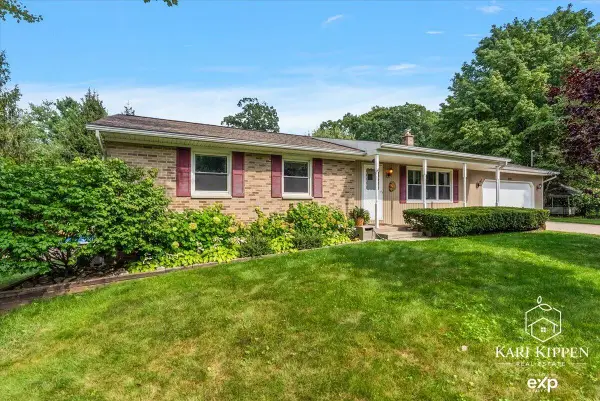 2761 Danube Lane Ne, Grand Rapids, MI 49525