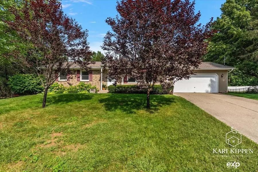 2761 Danube Lane Ne, Grand Rapids, MI 49525 - #3