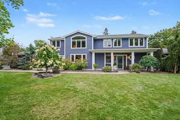 3131 Midland Drive Se, East Grand Rapids, MI 49506