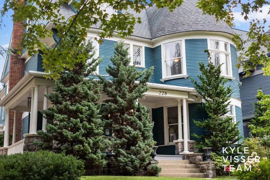 228 Madison Avenue Se, Grand Rapids, MI 49503 - #2