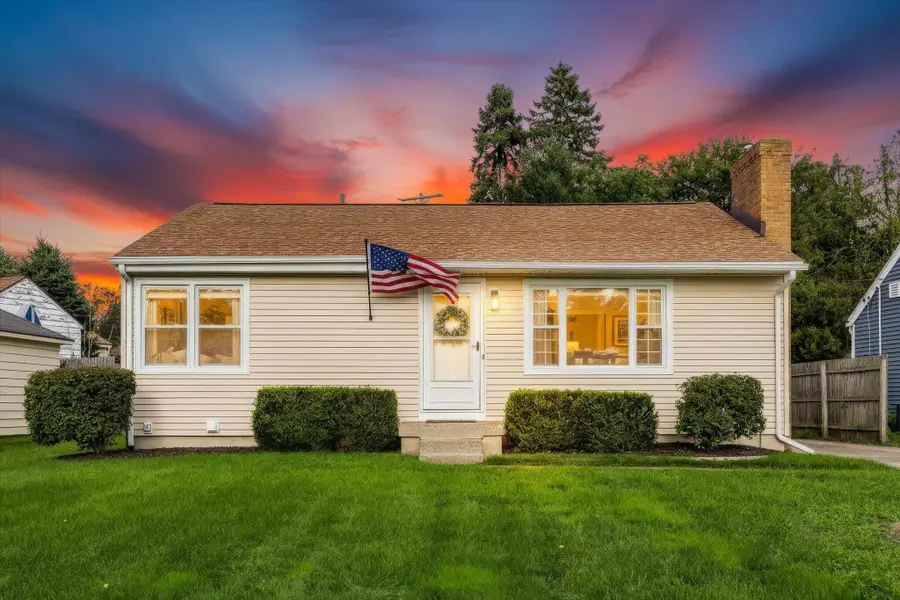 2071 Brandon Drive Nw, Grand Rapids, MI 49504 - #2
