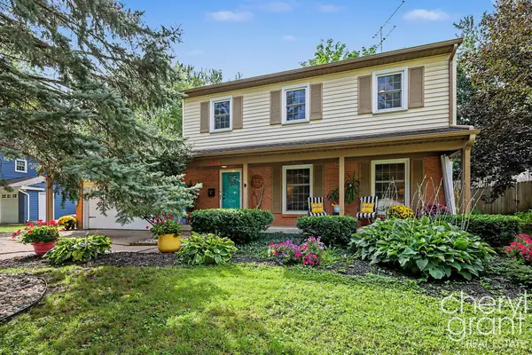 2246 Boston Street Se, East Grand Rapids, MI 49506