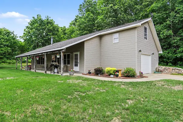 21641 Pine Lake Road, Battle Creek, MI 49014