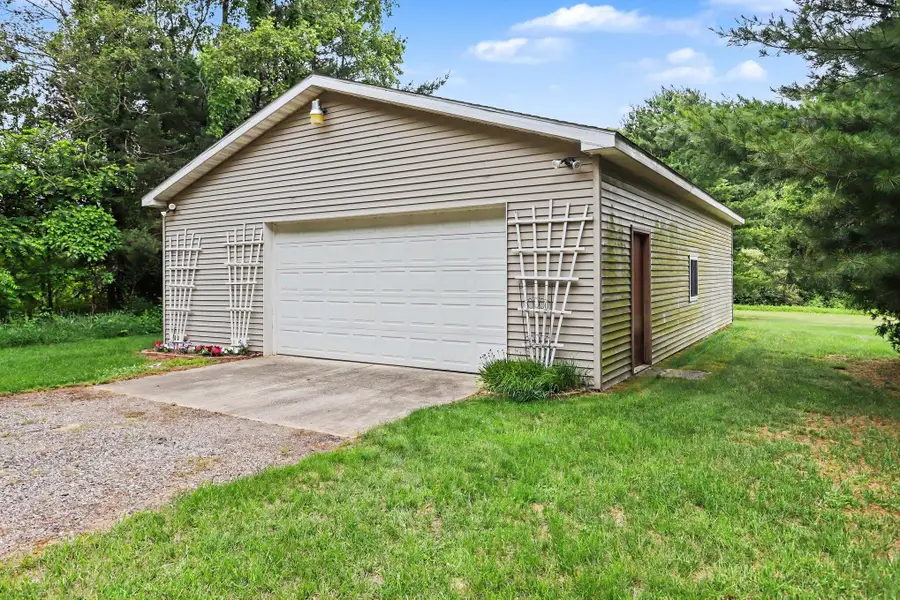 21641 Pine Lake Road, Battle Creek, MI 49014 - #2