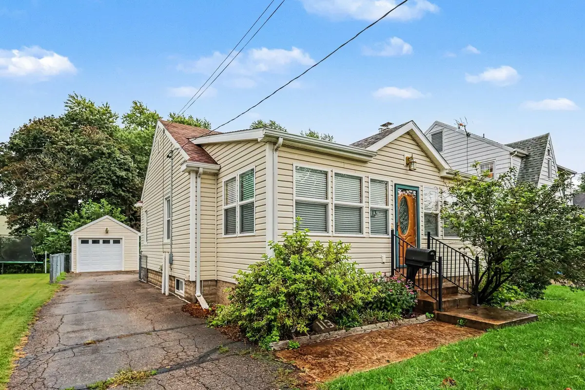 113 N Higby Street, Jackson, MI 49202 - #1