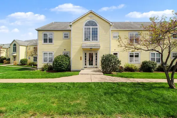 2241 S Huron Parkway #1, Ann Arbor, MI 48104