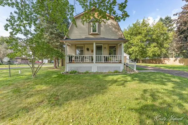 49 N 2nd Street Nw, Kent City, MI 49330