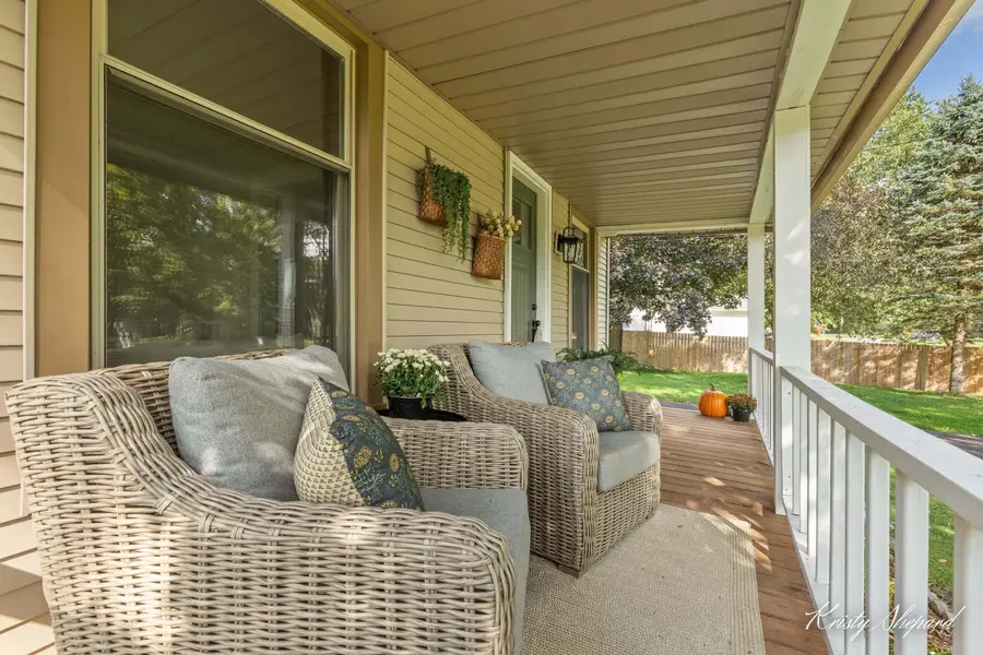 49 N 2nd Street Nw, Kent City, MI 49330 - #3