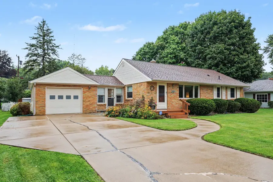 1512 Kensington Drive, Jackson, MI 49203 - #3