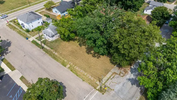 124 S State Street, Niles, MI 49120