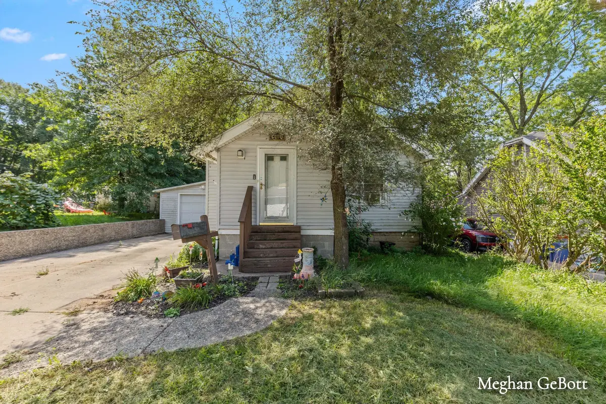 1410 Walnut Street Ne, Grand Rapids, MI 49503 - #1
