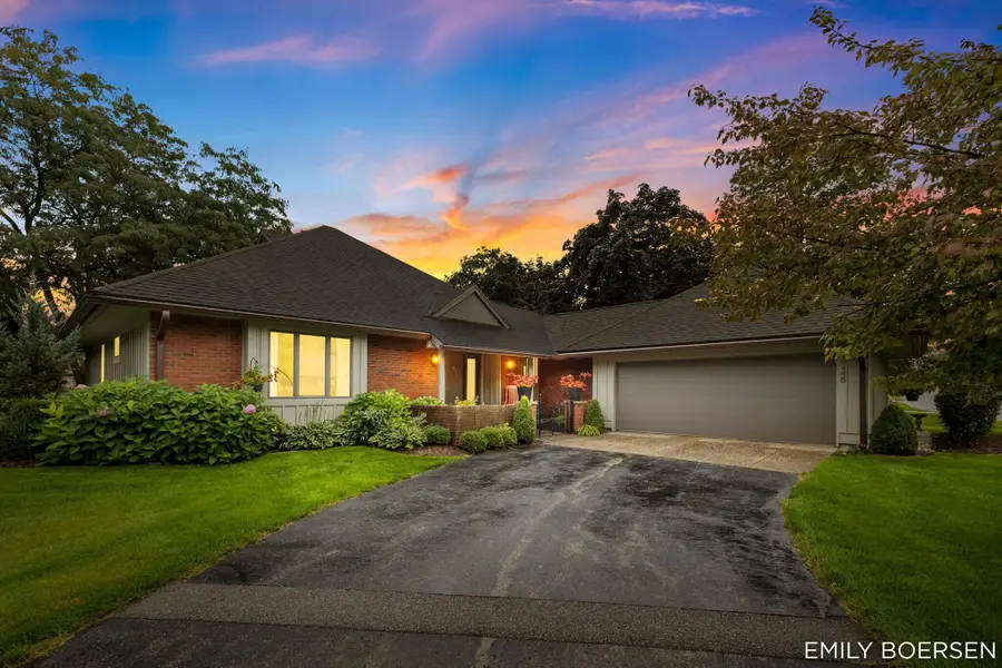 6245 Heathmoor Court Se, Grand Rapids, MI 49546 - #2
