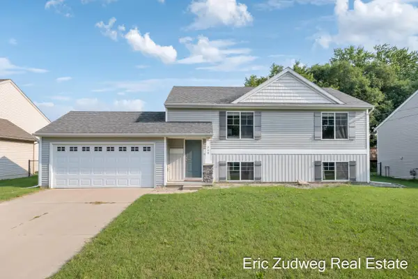 209 Grove Street Nw, Sparta, MI 49345