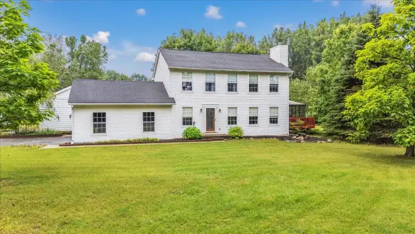 3100 Fry Road, Highland, MI 48357