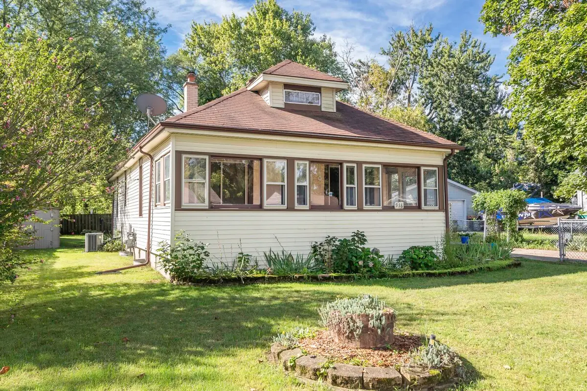 938 Parkwood Avenue, Ypsilanti, MI 48198 - #1