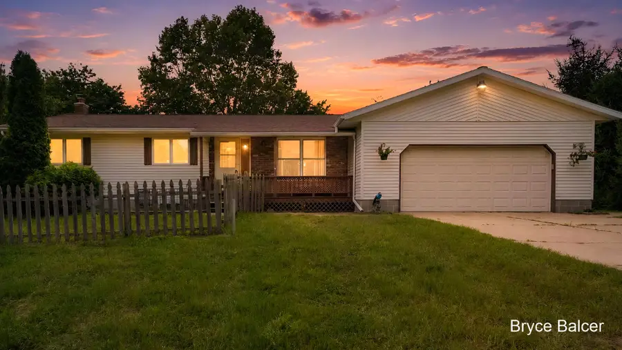 14855 Coalter Avenue Nw, Kent City, MI 49330 - #2