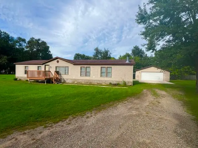 6596 Middleton Drive, Greenville, MI 48838 - #1