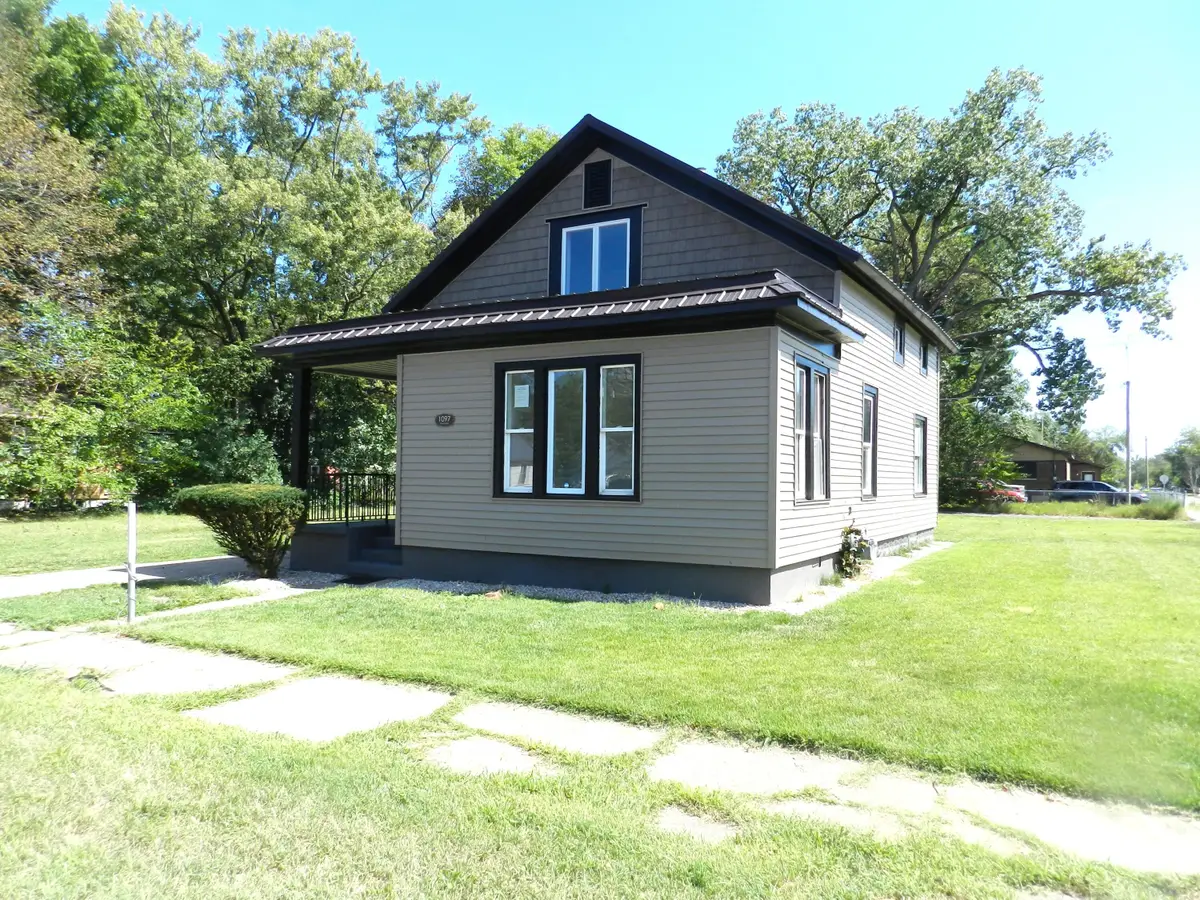 1097 Pearl Street, Benton Harbor, MI 49022 - #1