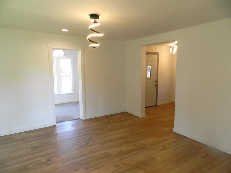 1097 Pearl Street, Benton Harbor, MI 49022 - #3