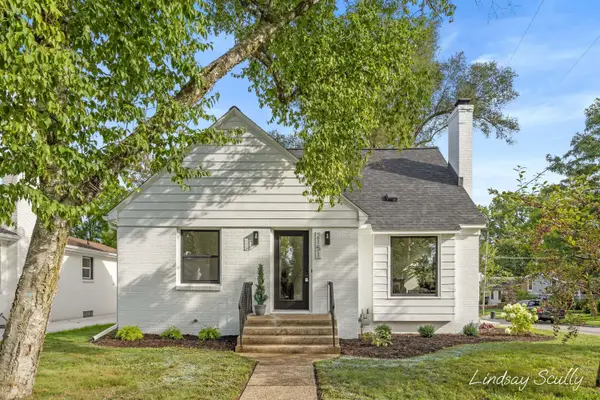 2151 Hall Street Se, East Grand Rapids, MI 49506