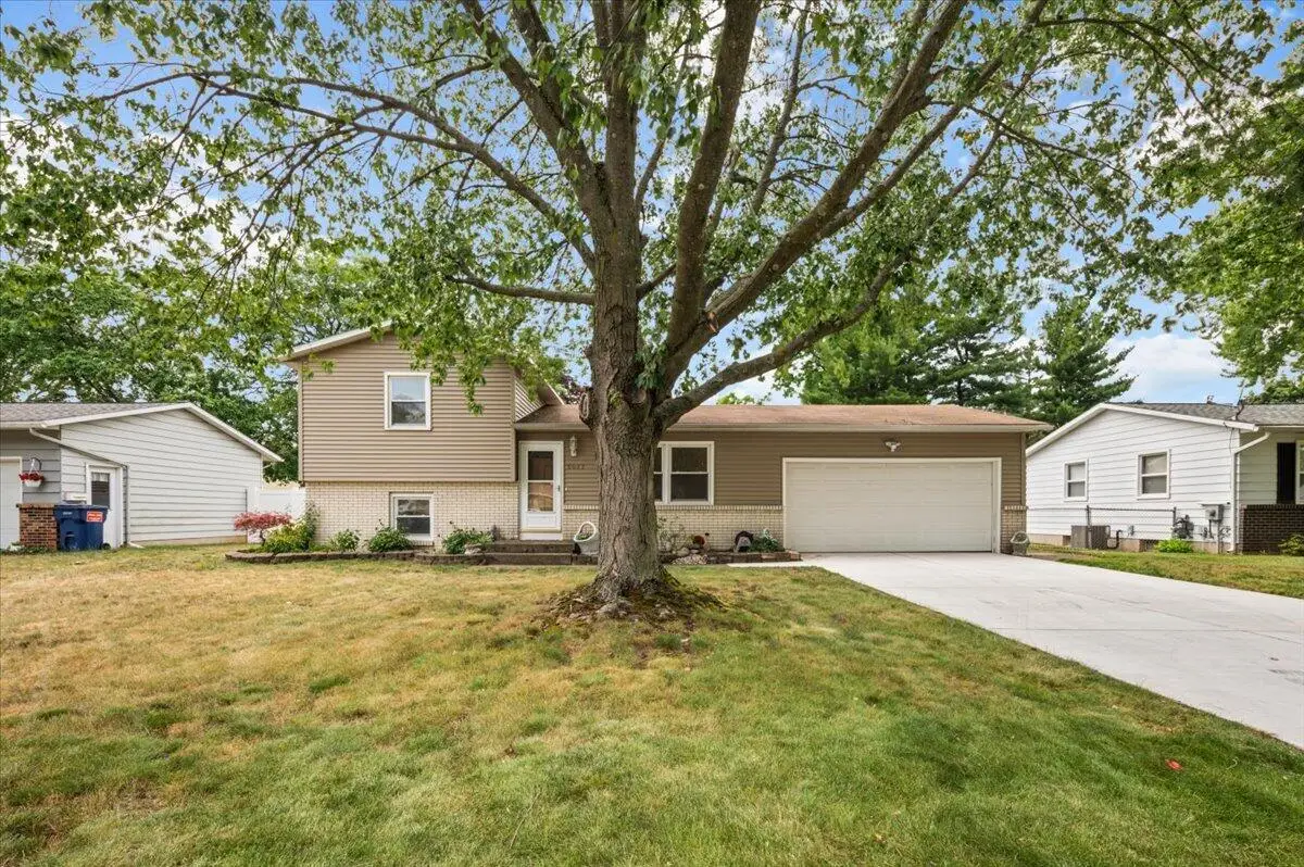 5077 Madison Avenue Se, Kentwood, MI 49548 - #1