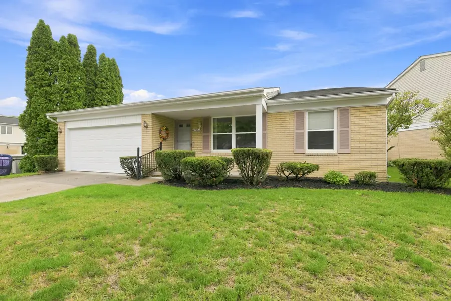 29253 Perth Street, Livonia, MI 48154 - #3