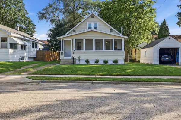 812 Graceland Street Ne, Grand Rapids, MI 49505