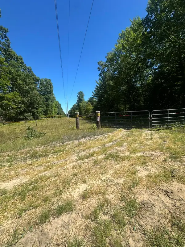 108th Avenue, Rothbury, MI 49452