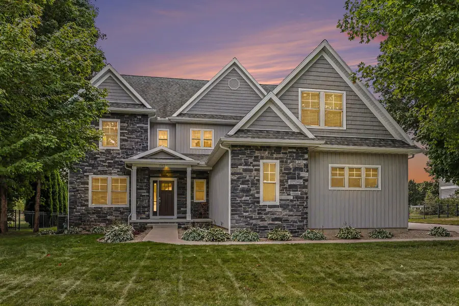 1192 Forest Brook Drive, Saint Joseph, MI 49085 - #2