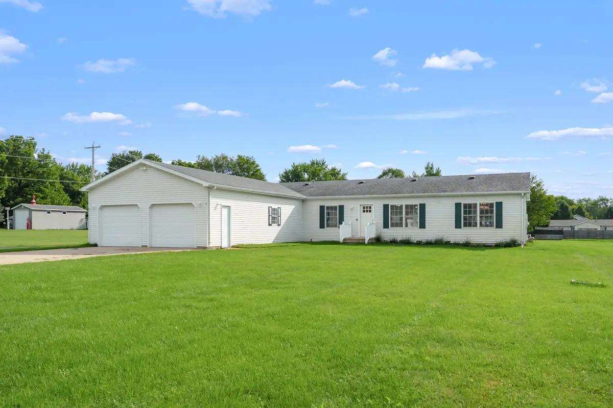 4551 Huntoon Avenue, Watervliet, MI 49098 - #1