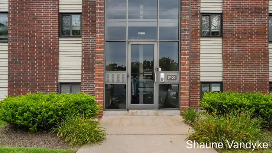 3400 Devonwood Hills Ne #E, Grand Rapids, MI 49525 - #3
