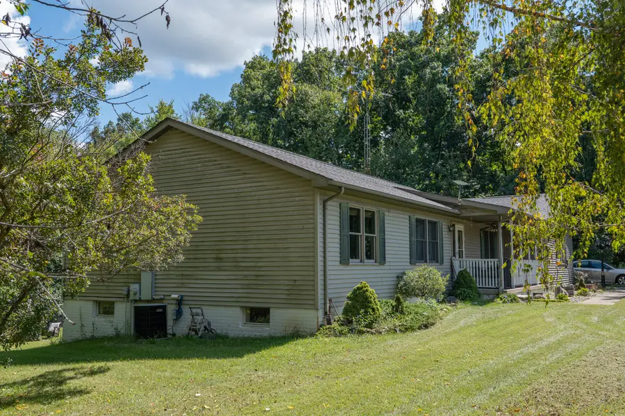 5749 Pioneer Road, Osseo, MI 49266 - #3