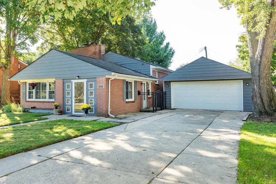 832 E Forest Avenue, Ypsilanti, MI 48198 - #3