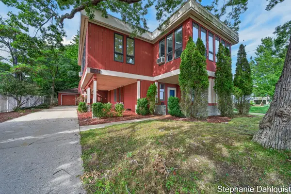 3135 Lakeshore Drive, Muskegon, MI 49441