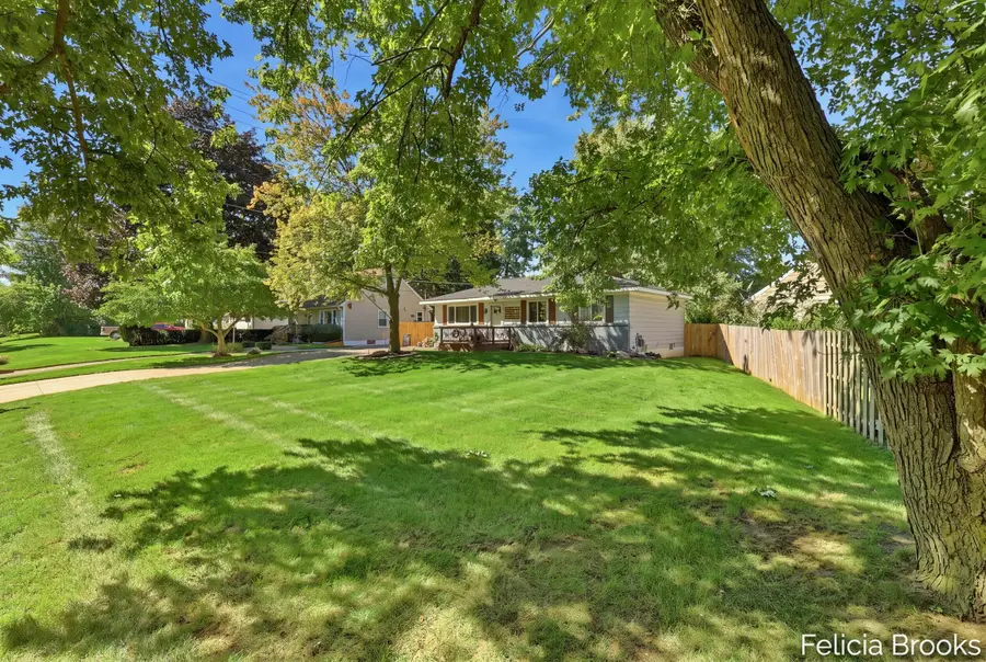 457 Parkside Avenue Nw, Grand Rapids, MI 49534 - #3