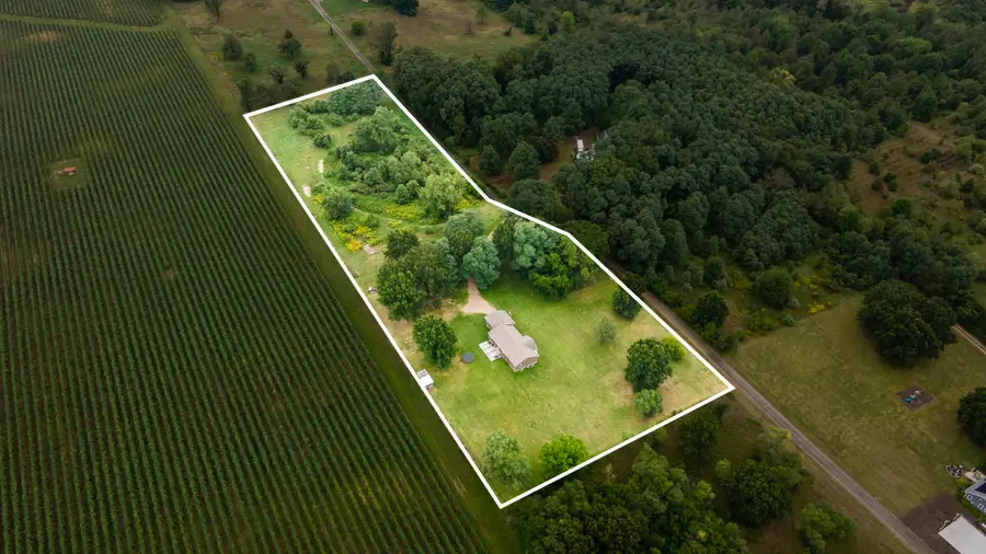 6048 Territorial Road, Benton Harbor, MI 49022 - #3