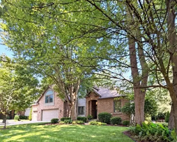 2147 Wooded Way, Stevensville, MI 49127