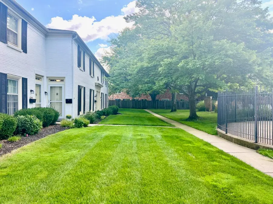 2505 Abbington Drive Se #137, Grand Rapids, MI 49506 - #2