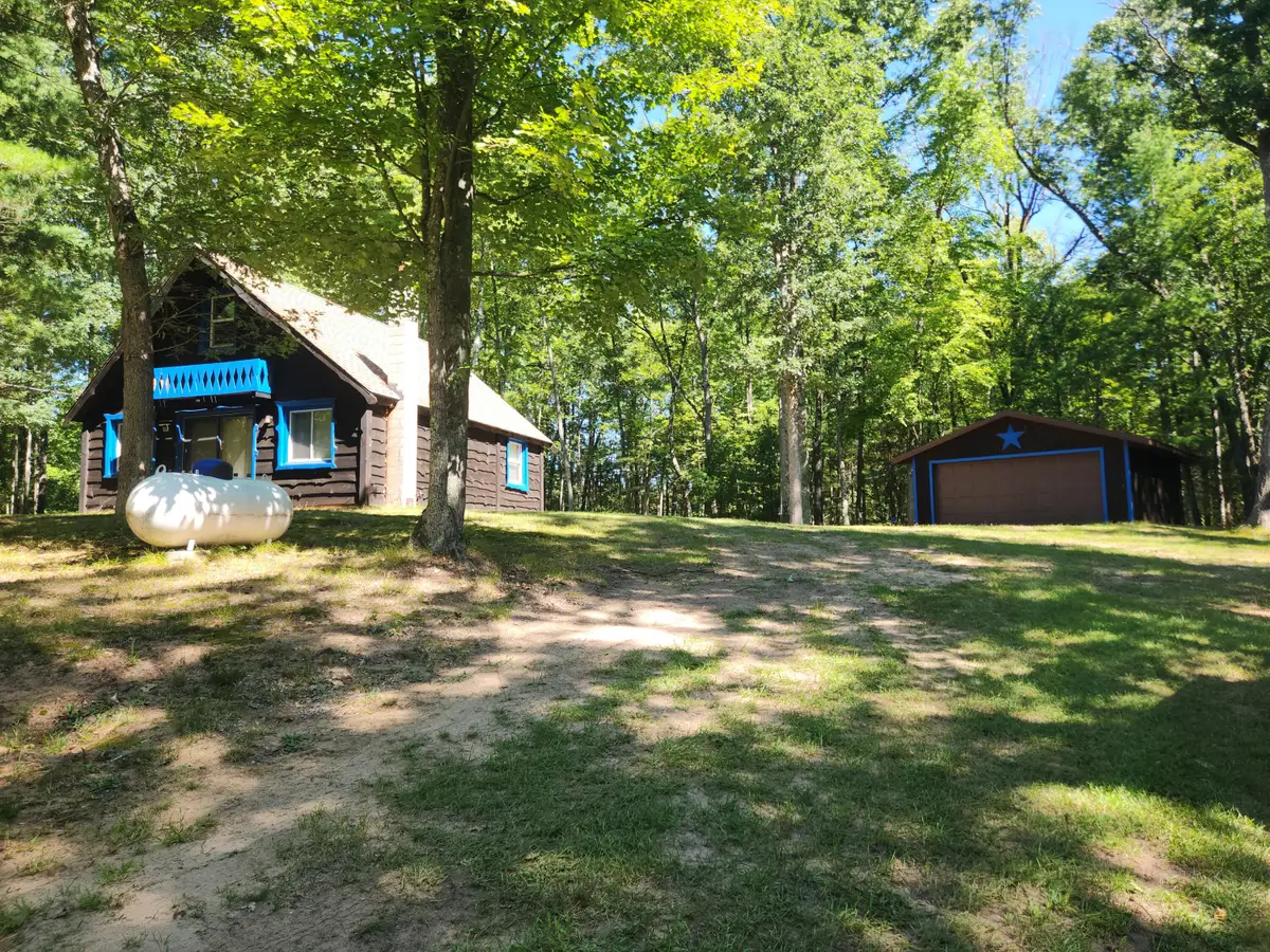 1642 N M-37, Baldwin, MI 49304 - #1