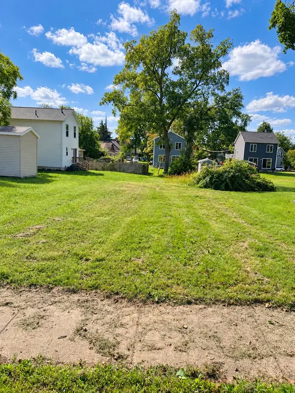 704 Irving Street, Jackson, MI 49202