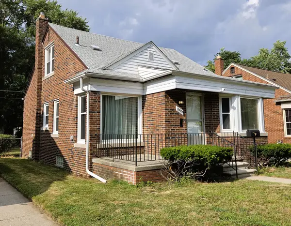 26722 W Chicago, Redford, MI 48239